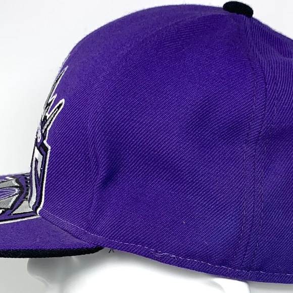 Sacramento Kings NBA Purple Hat - Picture 4 of 6